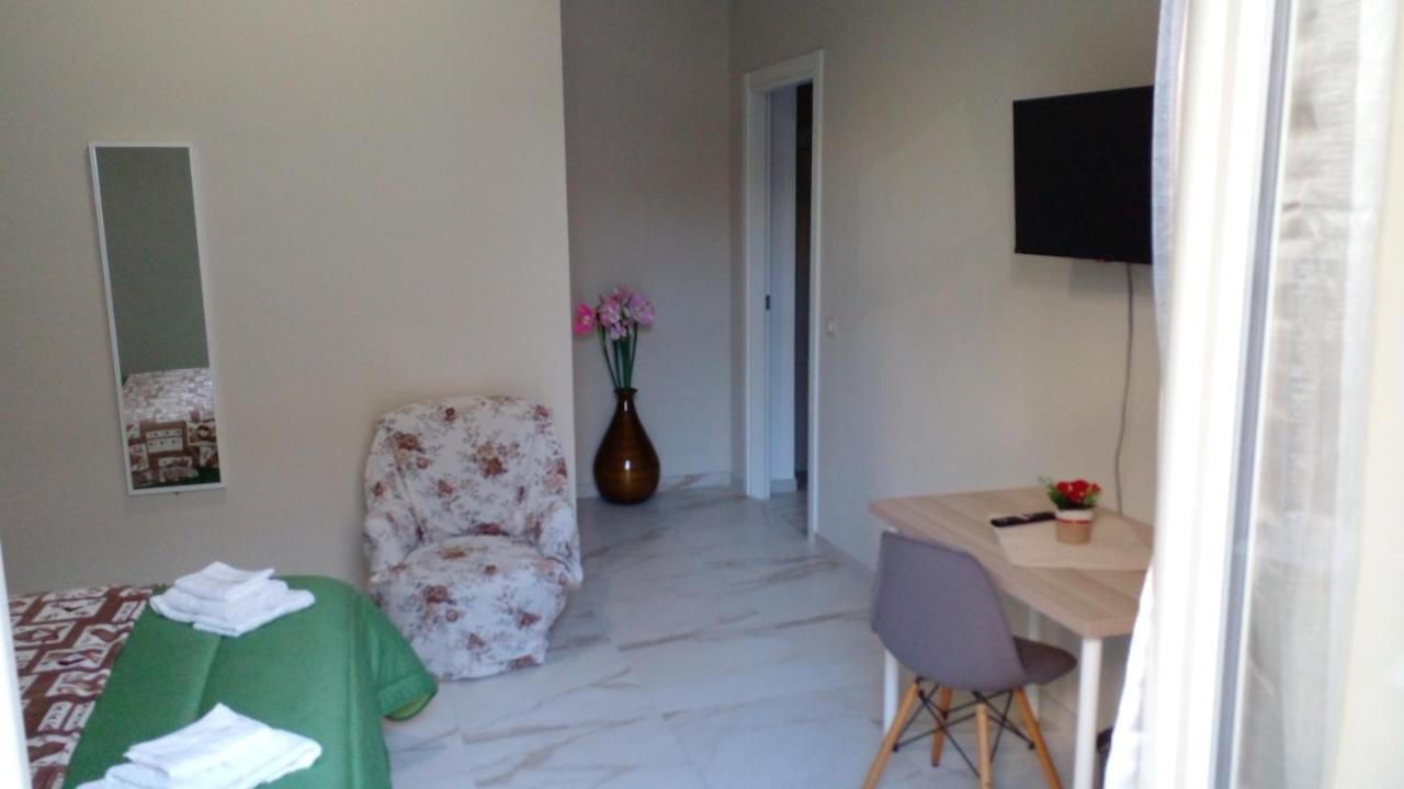 La Rosa Rossa Hotel Bari Kültér fotó
