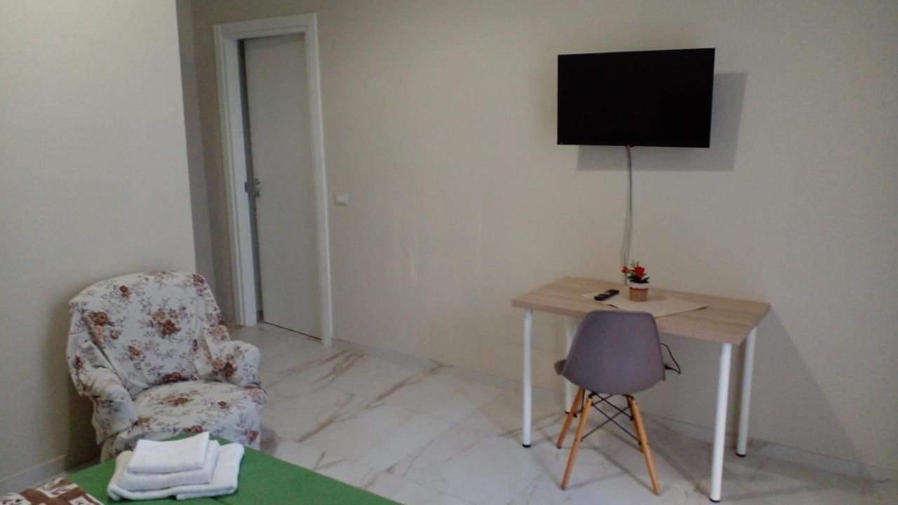 La Rosa Rossa Hotel Bari Kültér fotó