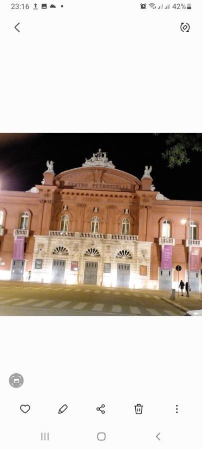 La Rosa Rossa Hotel Bari Kültér fotó