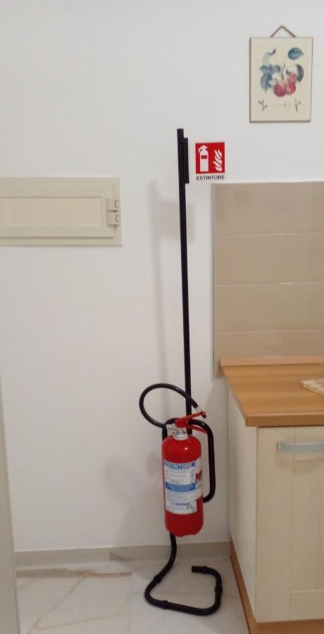 La Rosa Rossa Hotel Bari Kültér fotó