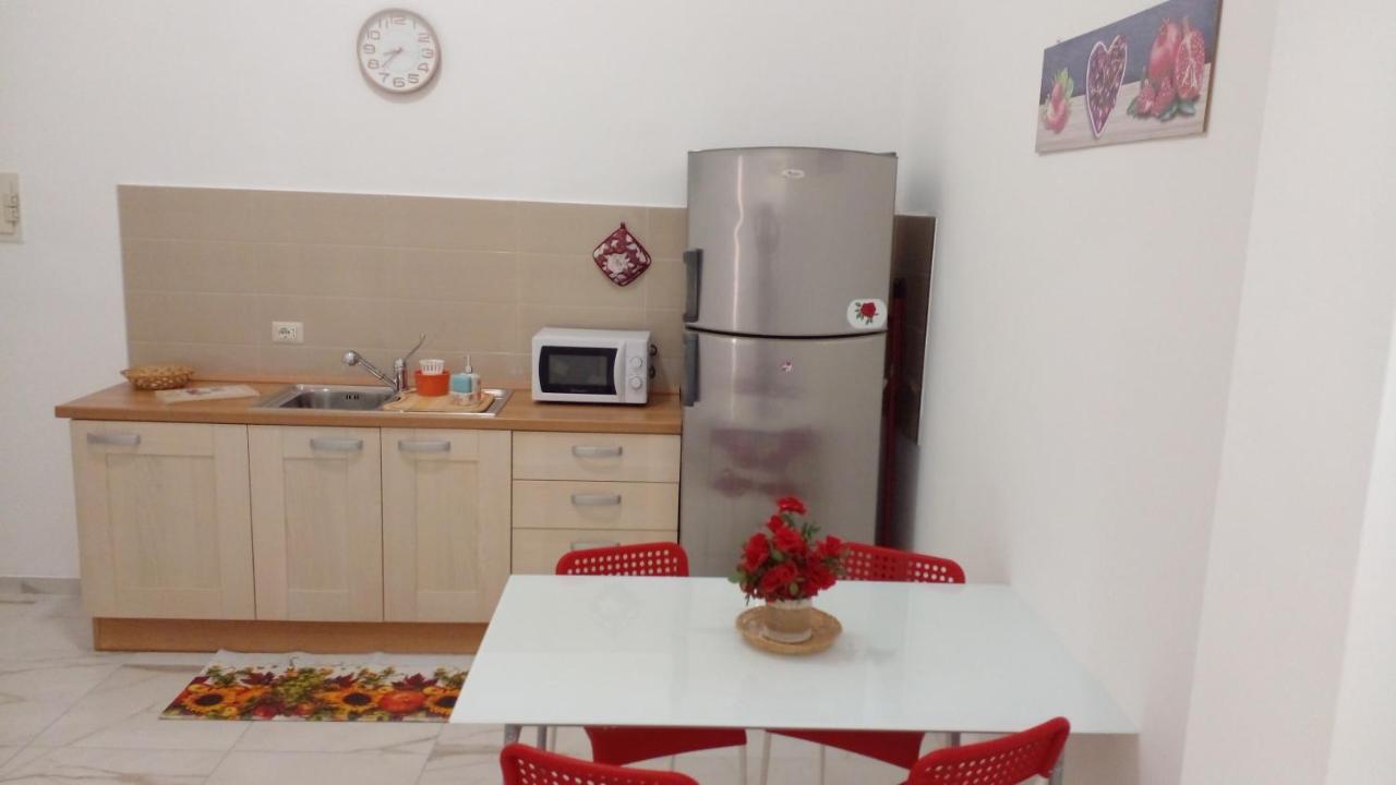 La Rosa Rossa Hotel Bari Kültér fotó
